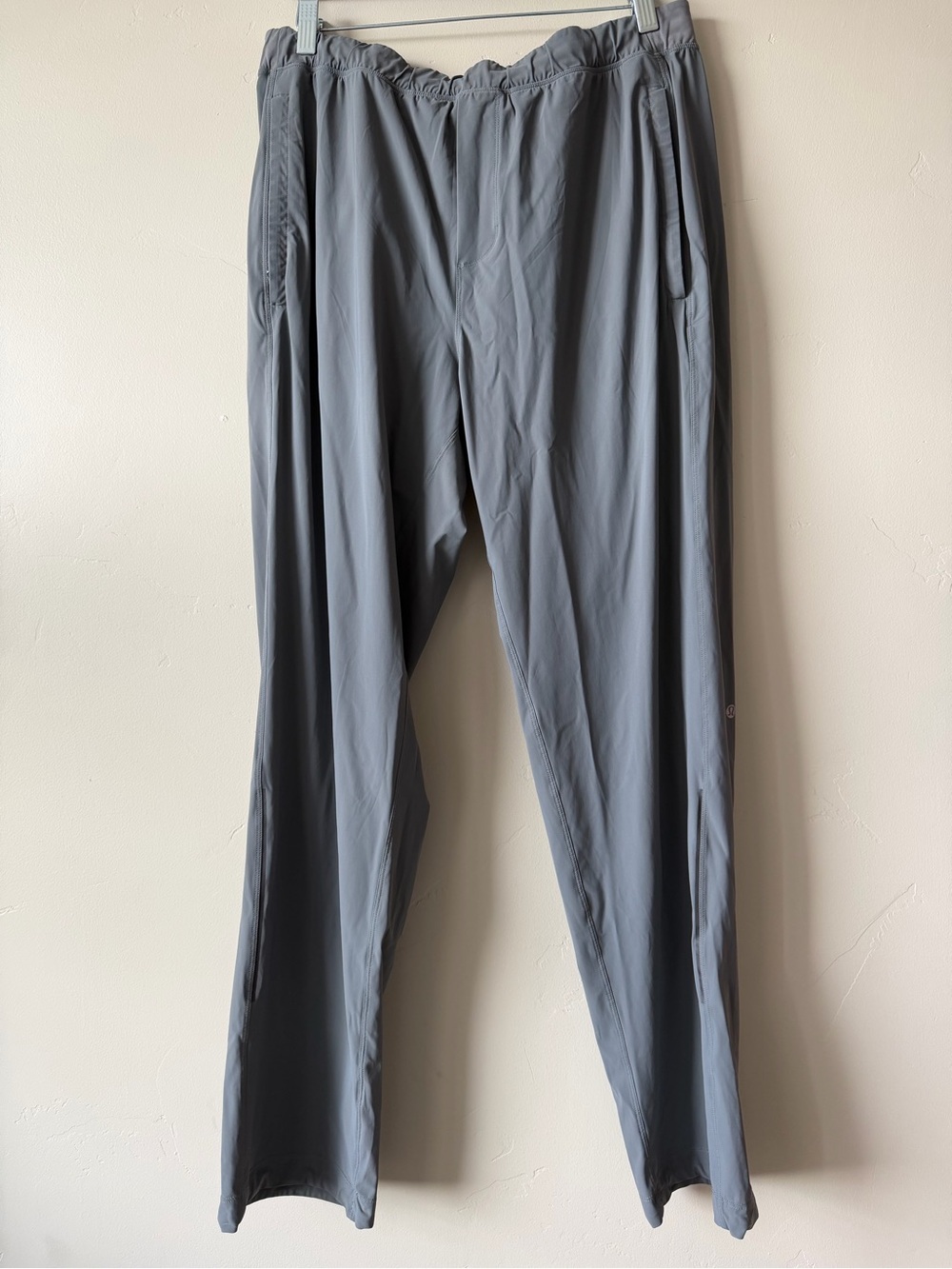 Men’s Lululemon Pant/Jogger hybrid / Size XL